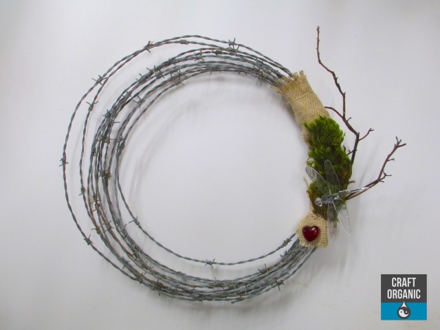 Barbed Wire Wreath 01